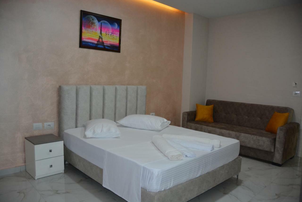 Summer Gate Hotel 4*