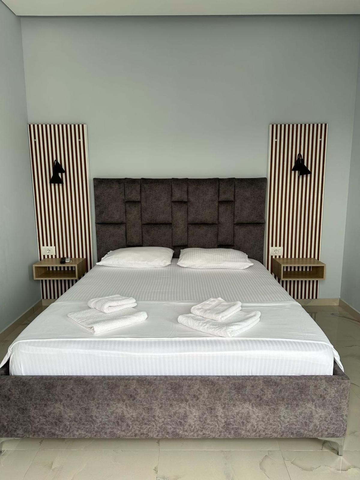 Summer Gate Hotel 4*